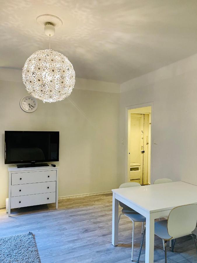 Upea Yksioe Aivan Helsingin Keskustasta Apartamento Helsínquia Exterior foto